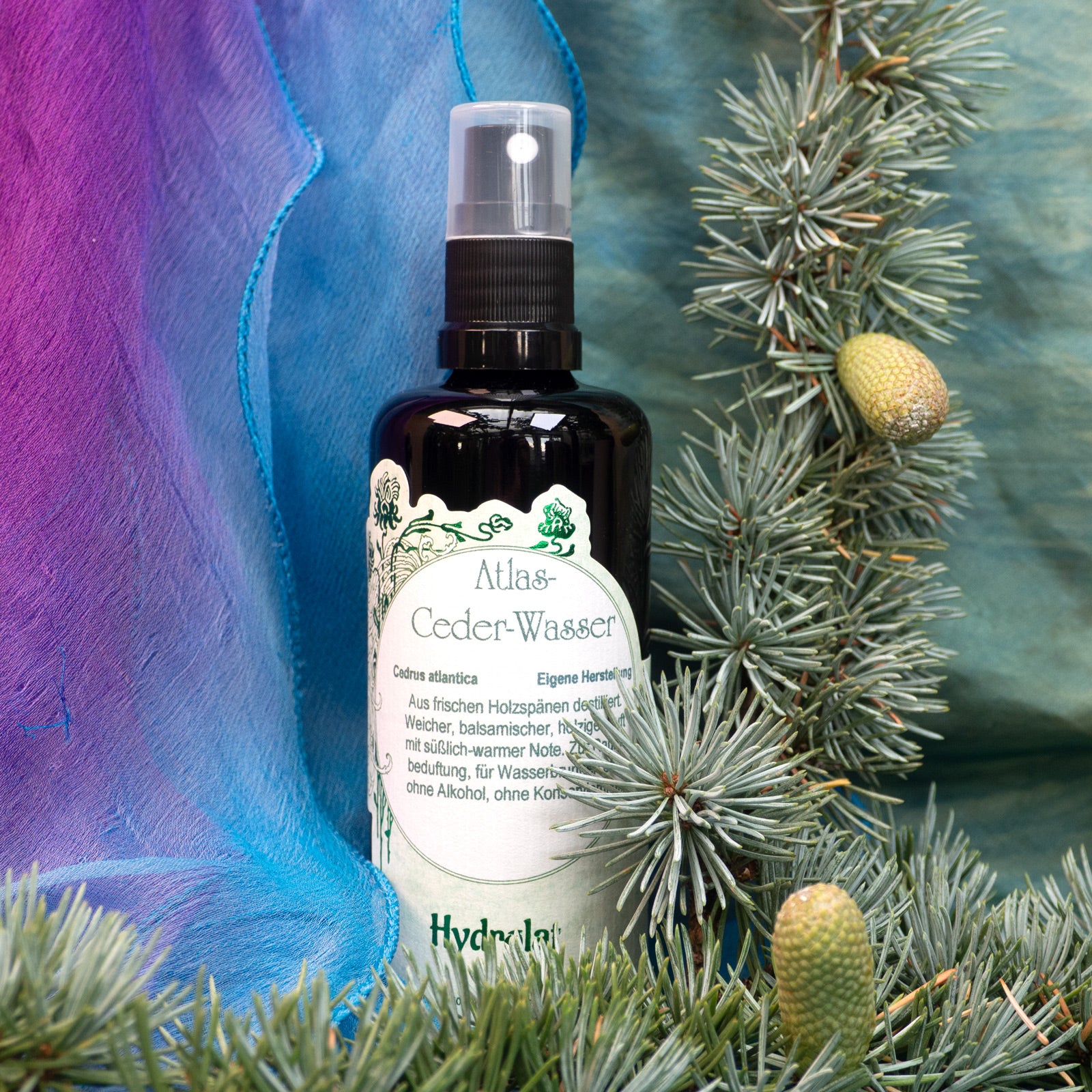 Hydrolat mit Atlas-Zeder 